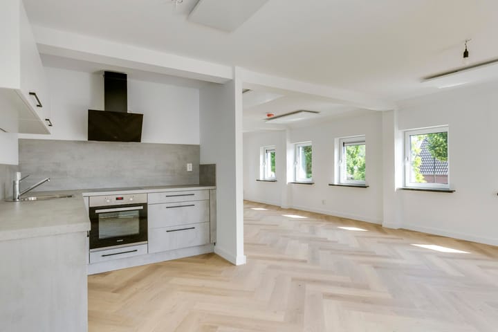 Photo 8 of Gelderstraat 56-C