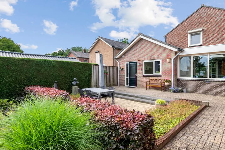 Foto 43 van Broekstraat 25