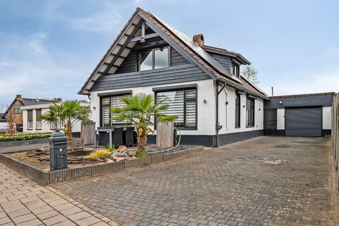 Photo 1 of Hein Smeetsstraat 1