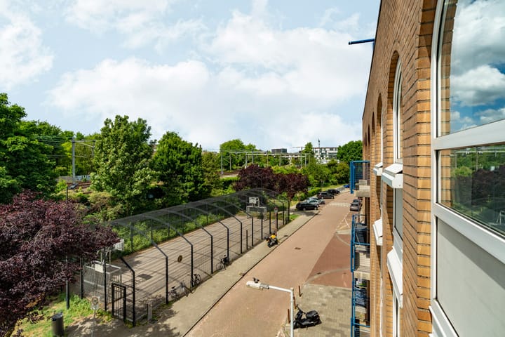 Foto 23 van Celebesstraat 24-D