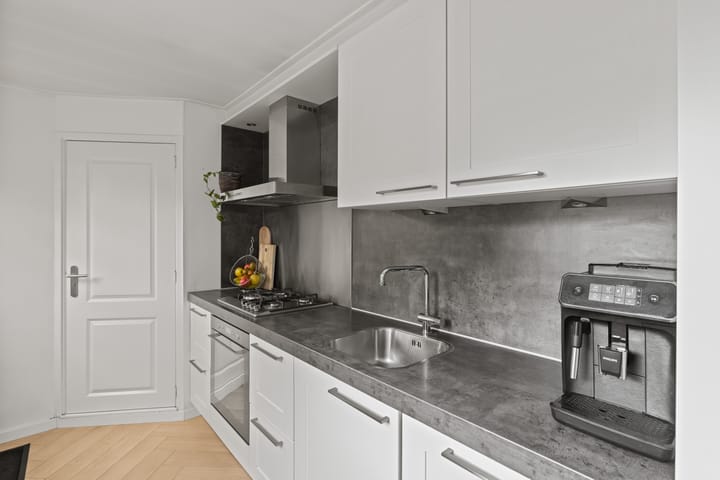 Photo 12 of Kortlandstraat 86