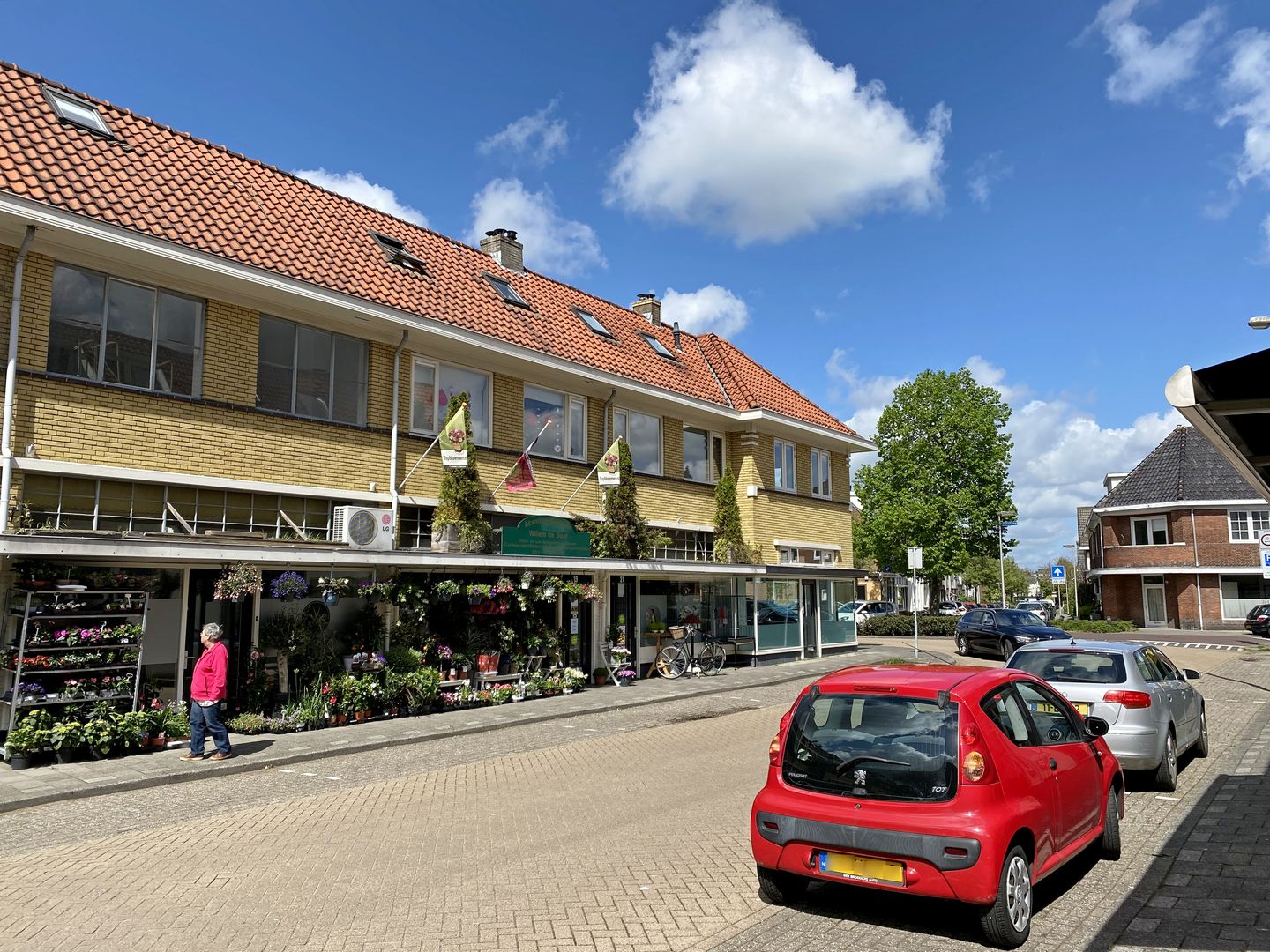 Bekijk foto 2 van Poststraat 17