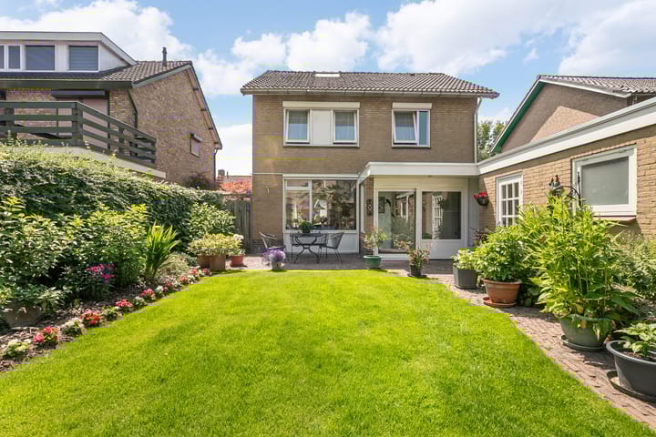 Photo 2 of Klapstraat 27