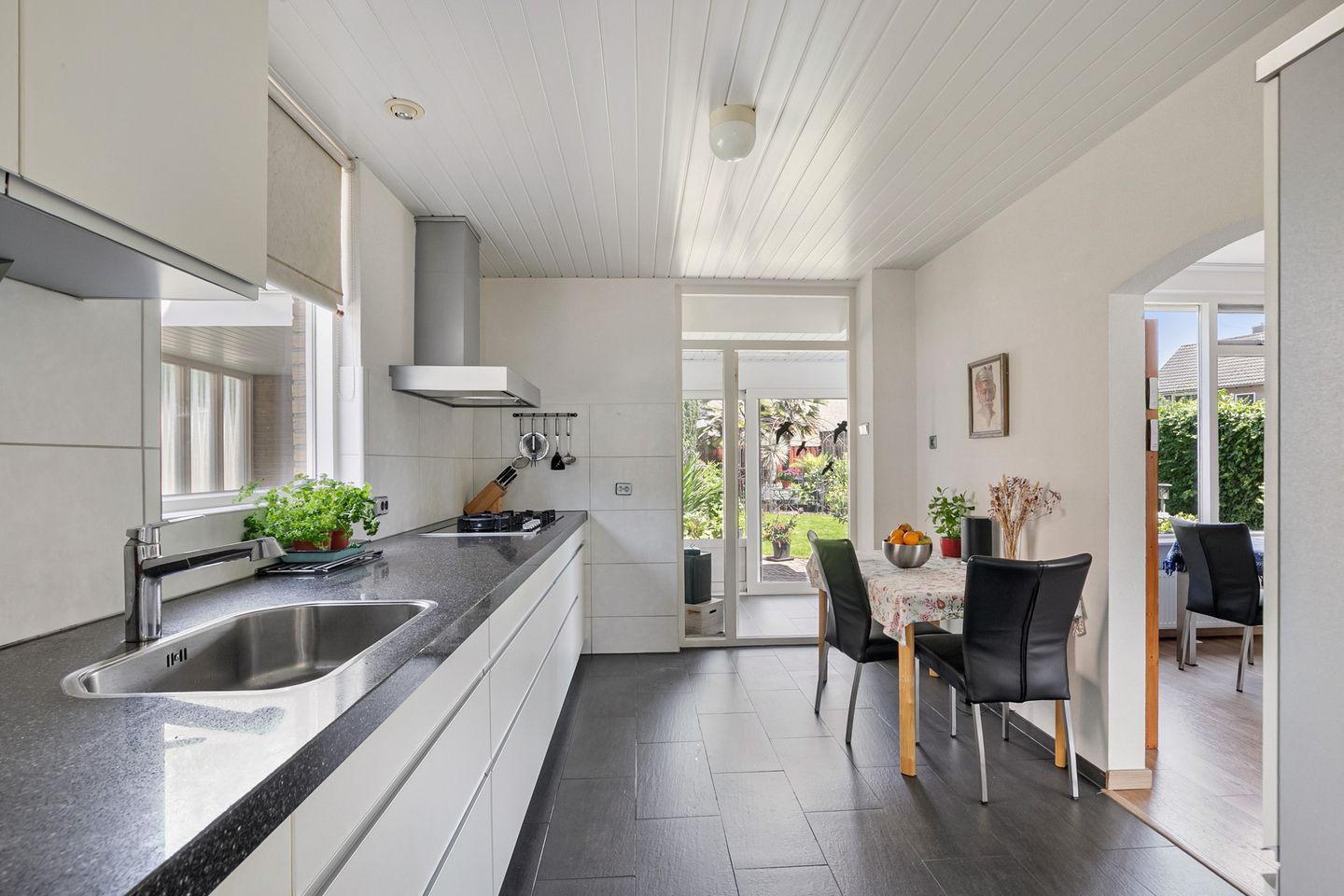 Photo 4 of Klapstraat 27