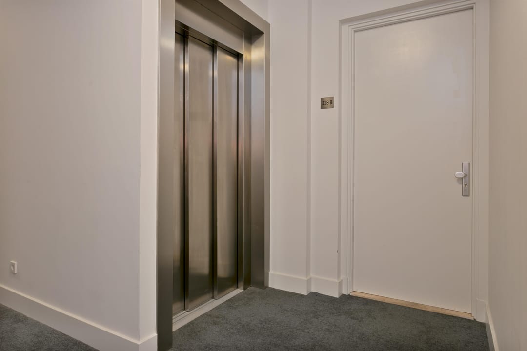 Photo 17 of Nieuwezijds Voorburgwal 118-B