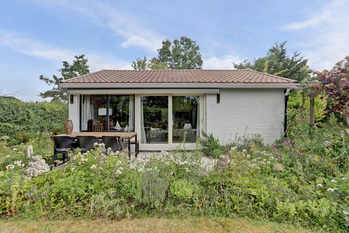 Photo 3 of Geertruidaweg 88