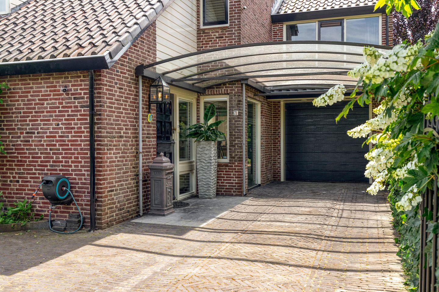 Foto 10 van Van Vredenburchlaan 71