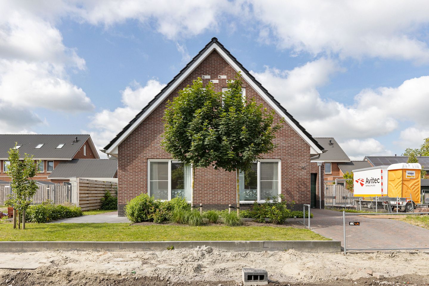 Photo 5 of Delfstraat 46