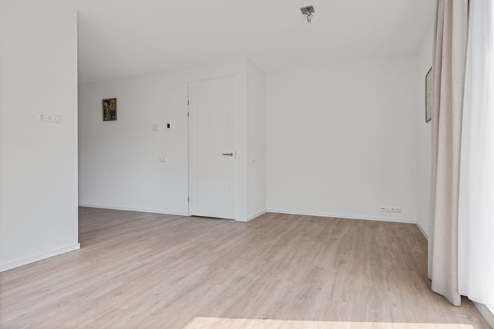 Foto 10 van Delfstraat 46