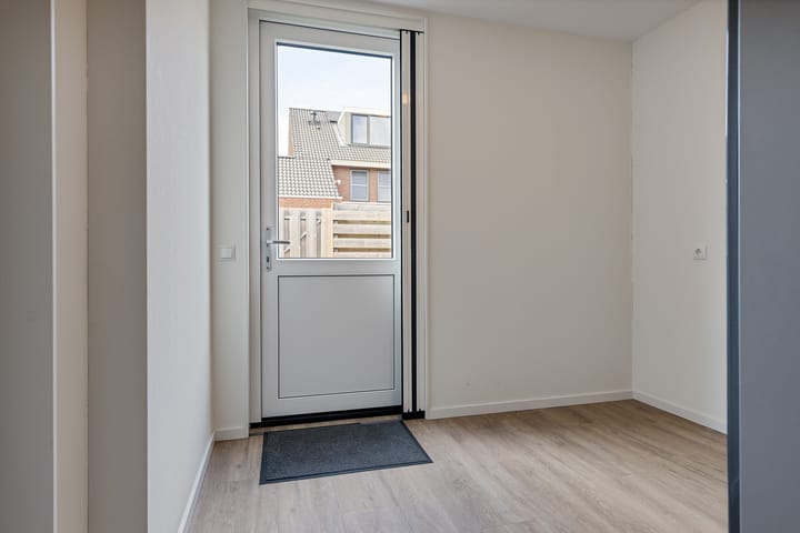 Foto 15 van Delfstraat 46