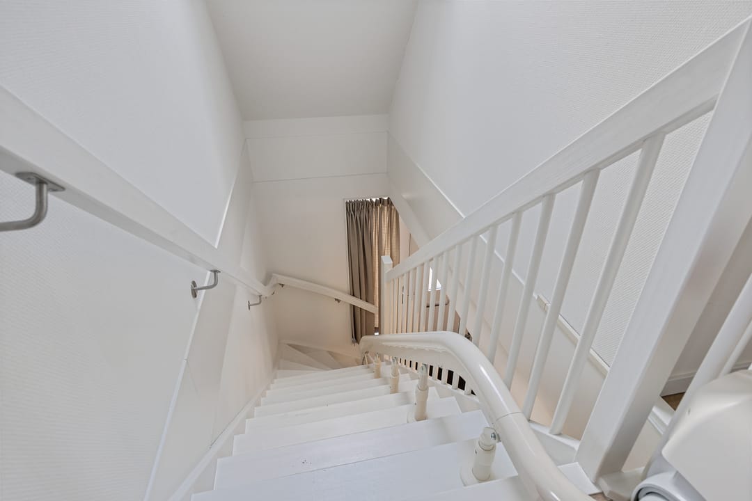 Photo 22 of Delfstraat 46