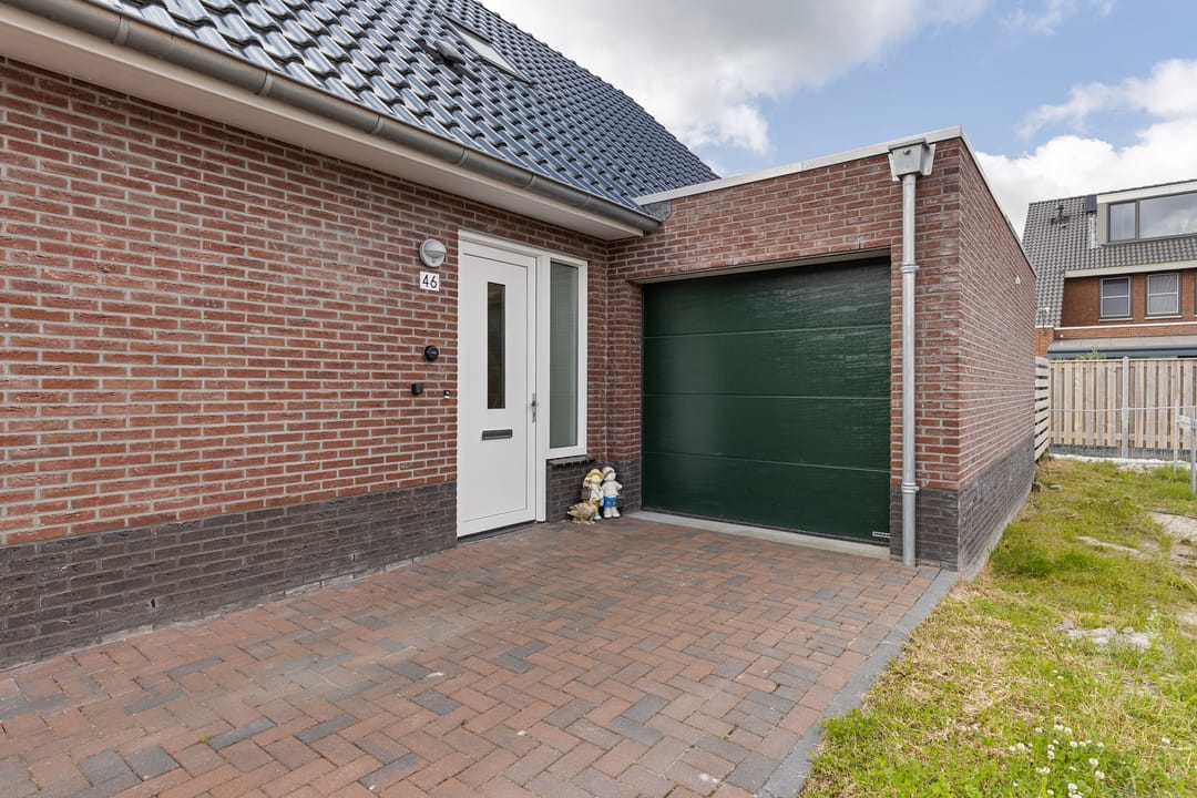 Photo 31 of Delfstraat 46