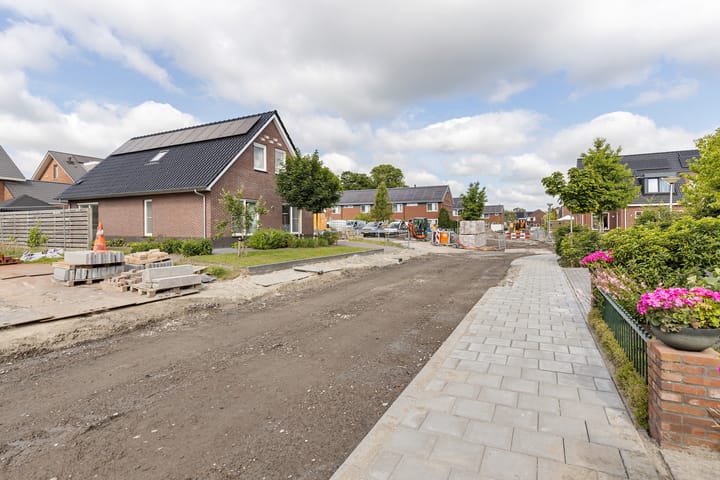 Foto 38 van Delfstraat 46