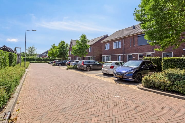 Photo 28 of Boezeroen 5