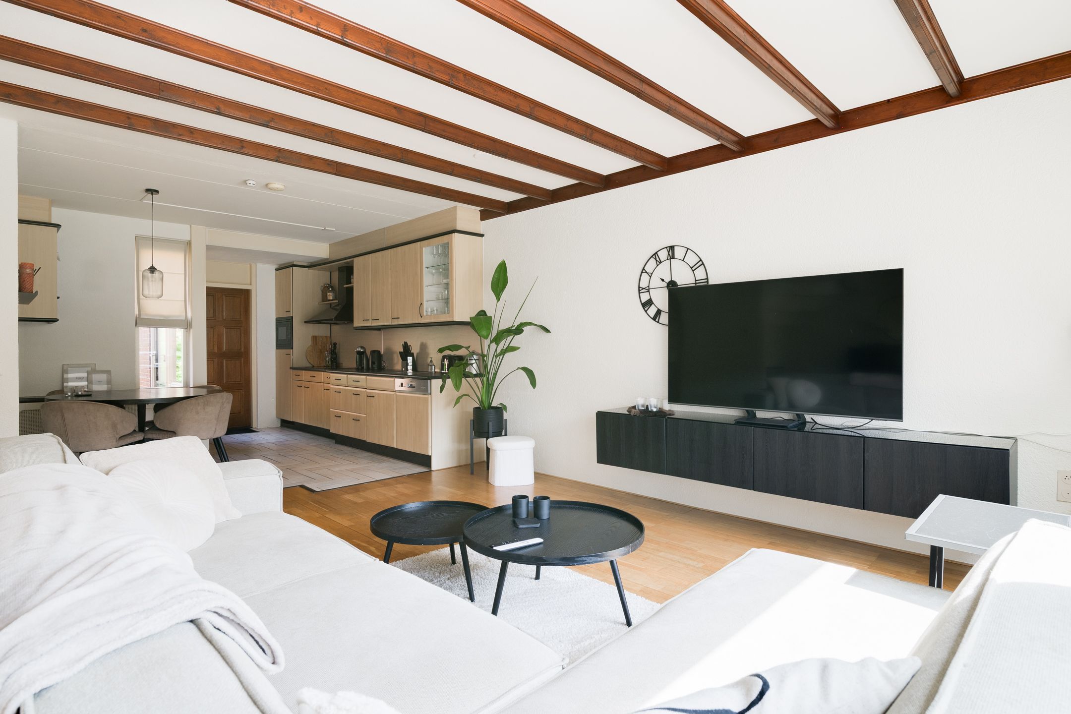 Foto 6 van Pashegge 153