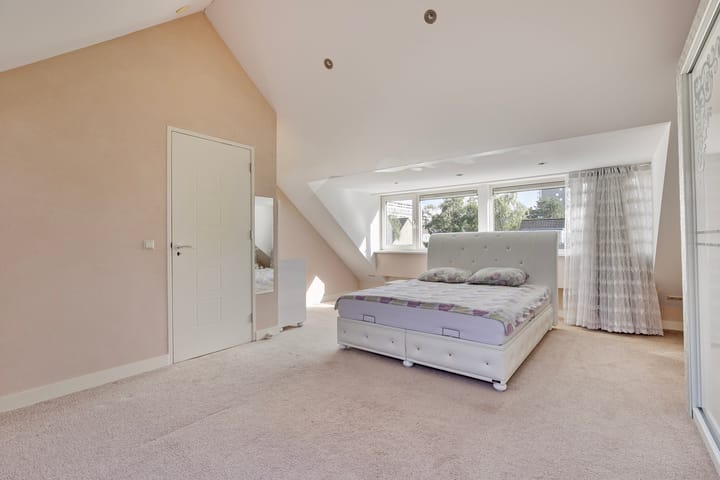 Foto 5 van Middelveldstraat 64