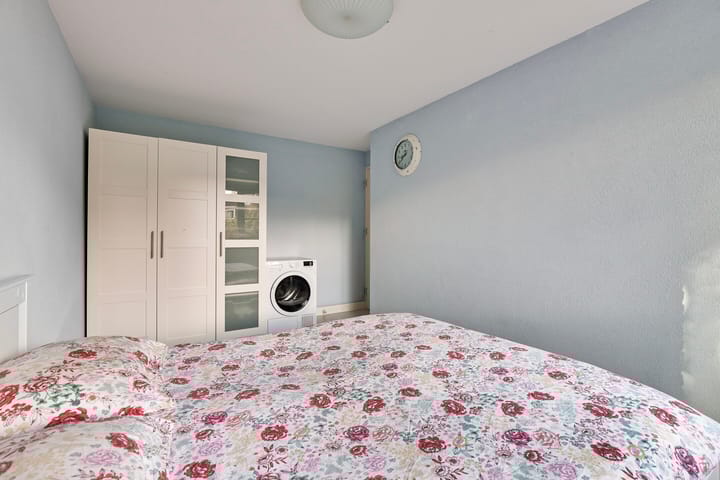 Foto 13 van Middelveldstraat 64