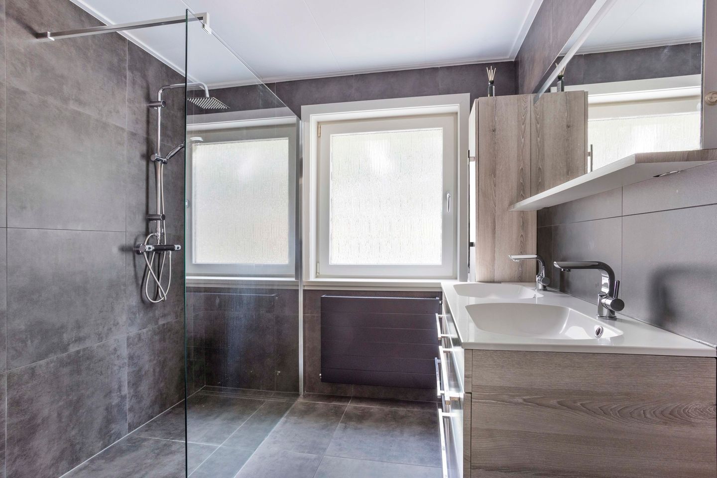 Foto 19 van Lange Heerenstraat 9