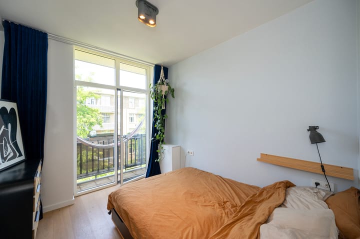 Photo 6 of Louise de Colignystraat 40-2