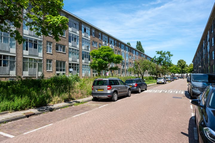 Photo 10 of Louise de Colignystraat 40-2
