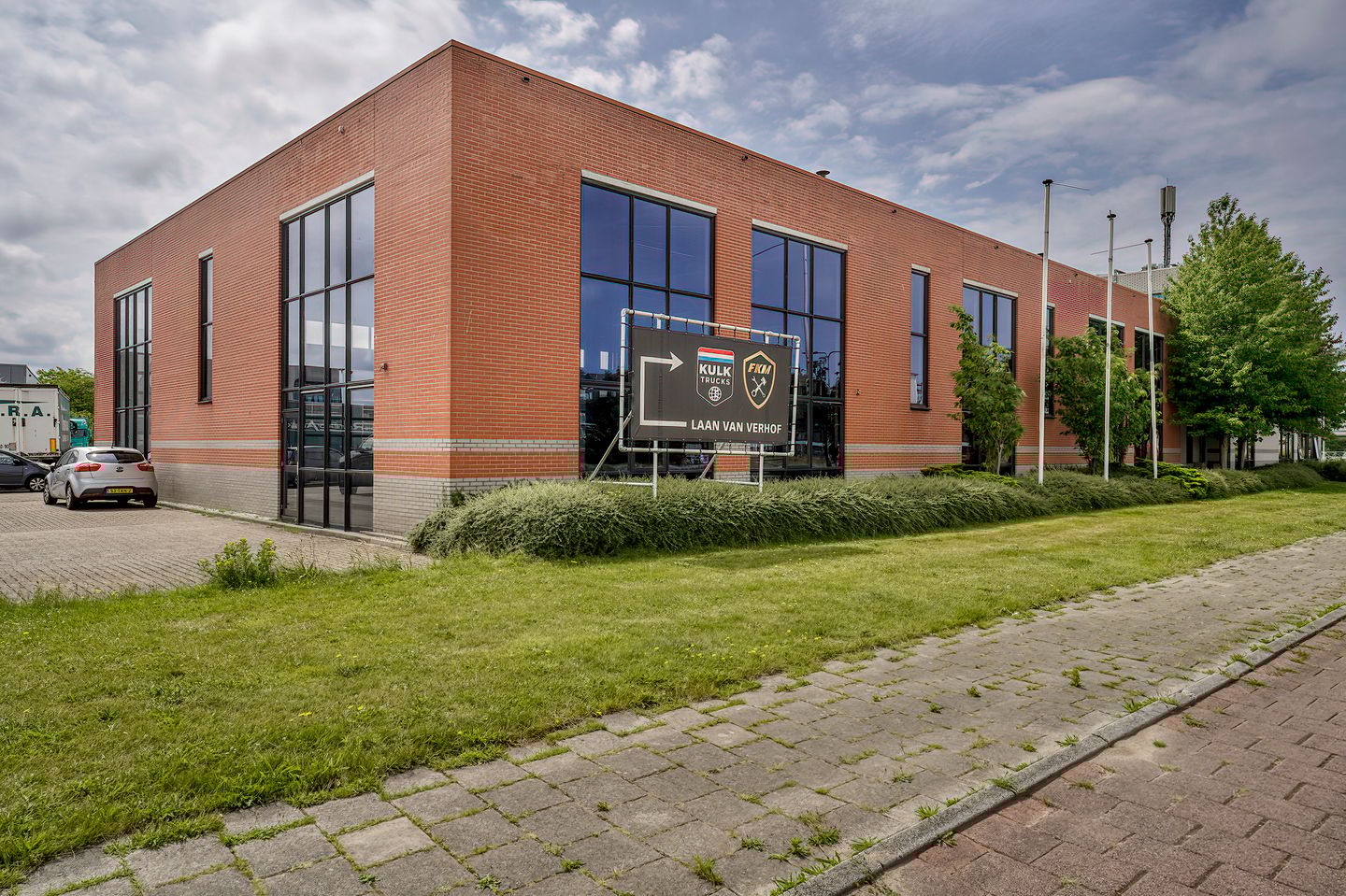 View photo 2 of Laan van Verhof 10-A