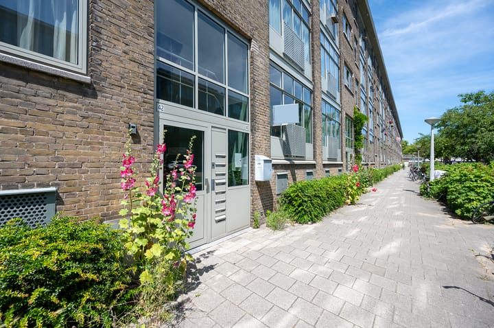 Photo 16 of Louise de Colignystraat 40-2