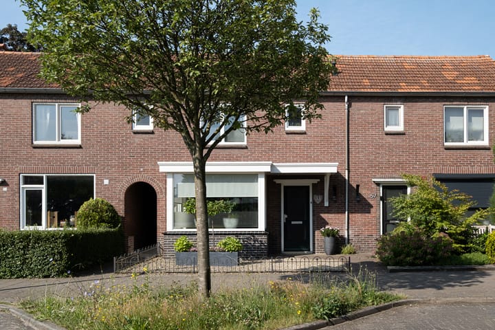 Photo 32 of Lijsterbesstraat 55