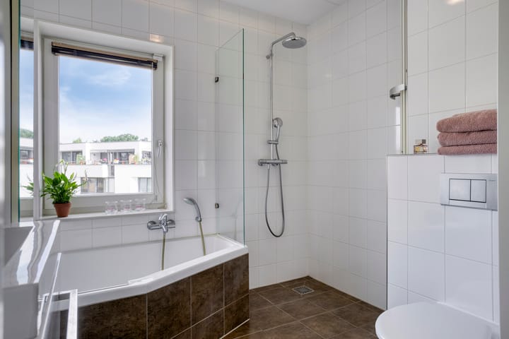 Foto 18 van Chris Lebeaustraat 4