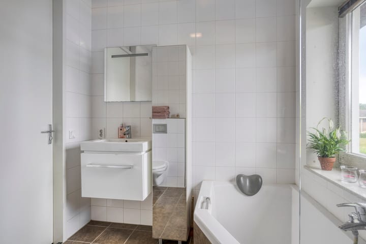 Foto 19 van Chris Lebeaustraat 4