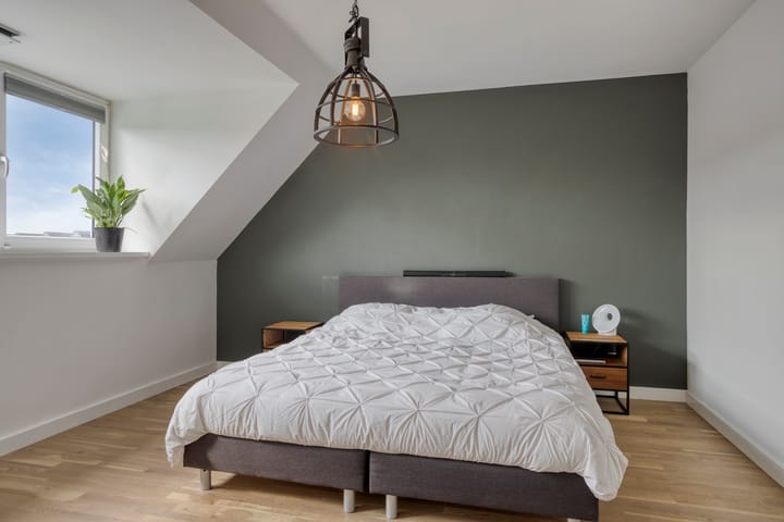 Foto 22 van Chris Lebeaustraat 4