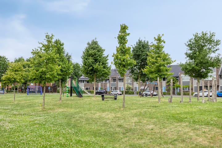 Foto 35 van Chris Lebeaustraat 4