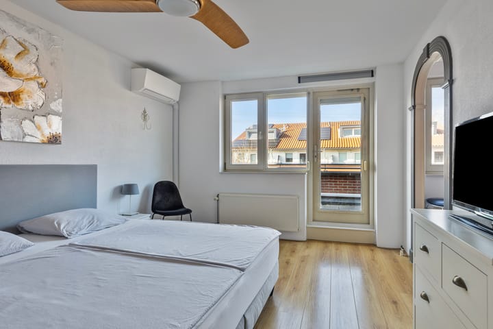 Foto 21 van Bernard Canterstraat 19