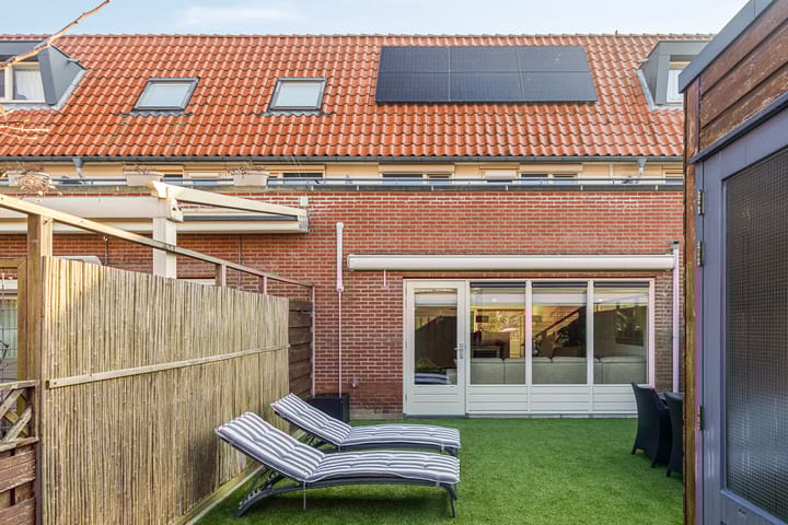 Foto 33 van Bernard Canterstraat 19