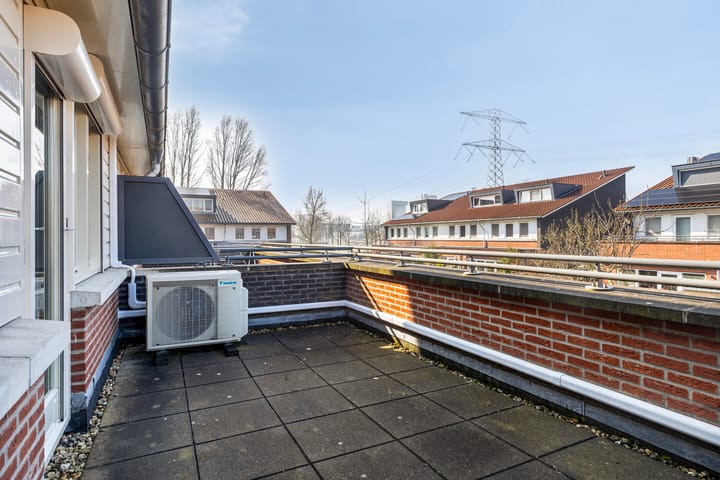 Foto 34 van Bernard Canterstraat 19