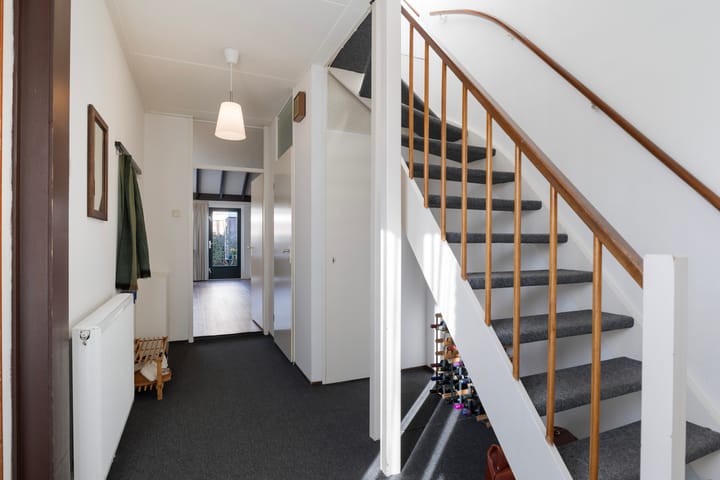 Foto 9 van Taniaburg 3