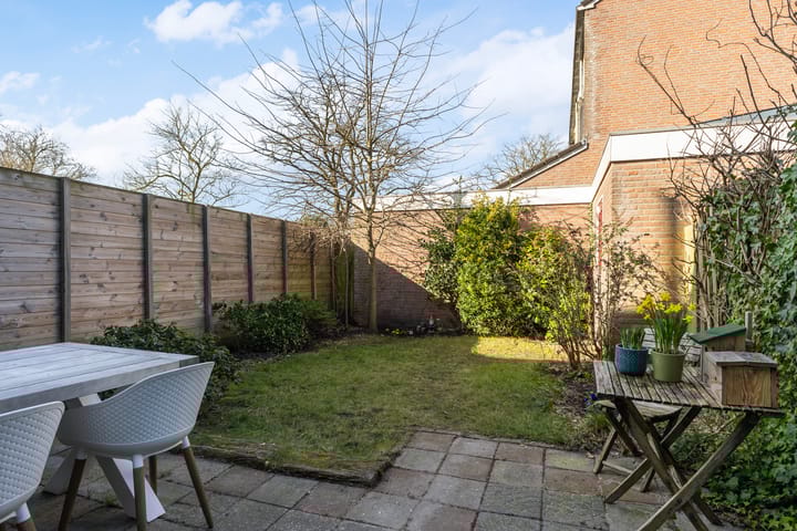 Foto 24 van Taniaburg 3