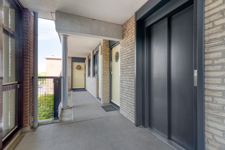 Foto 9 van Serenadelaan 107