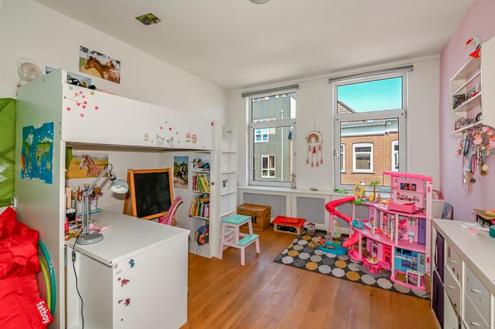 Foto 38 van Van Brakelstraat 94