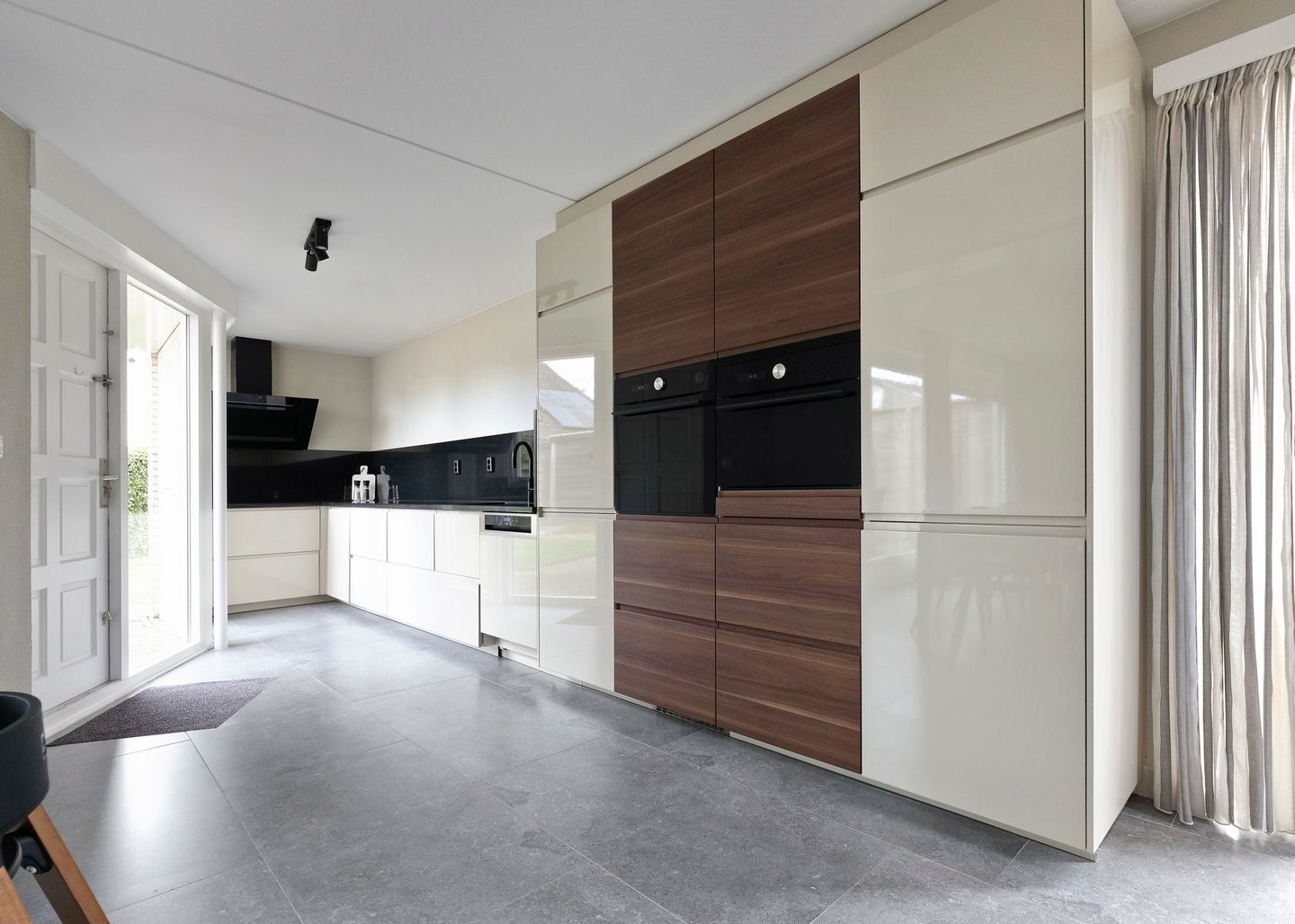 Foto 14 van Gibbon 17