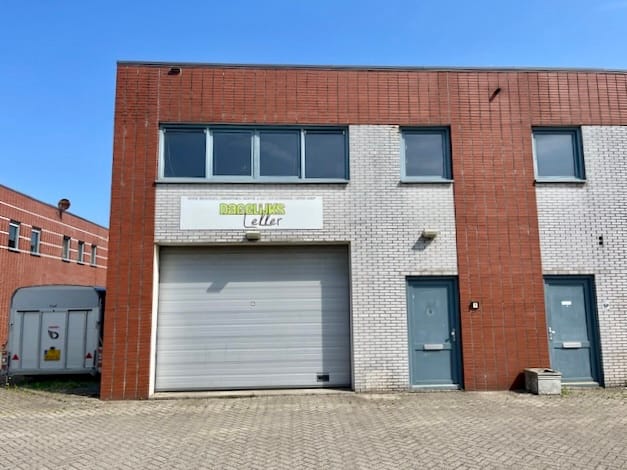 View photo 1 of Hendrik Figeeweg 19