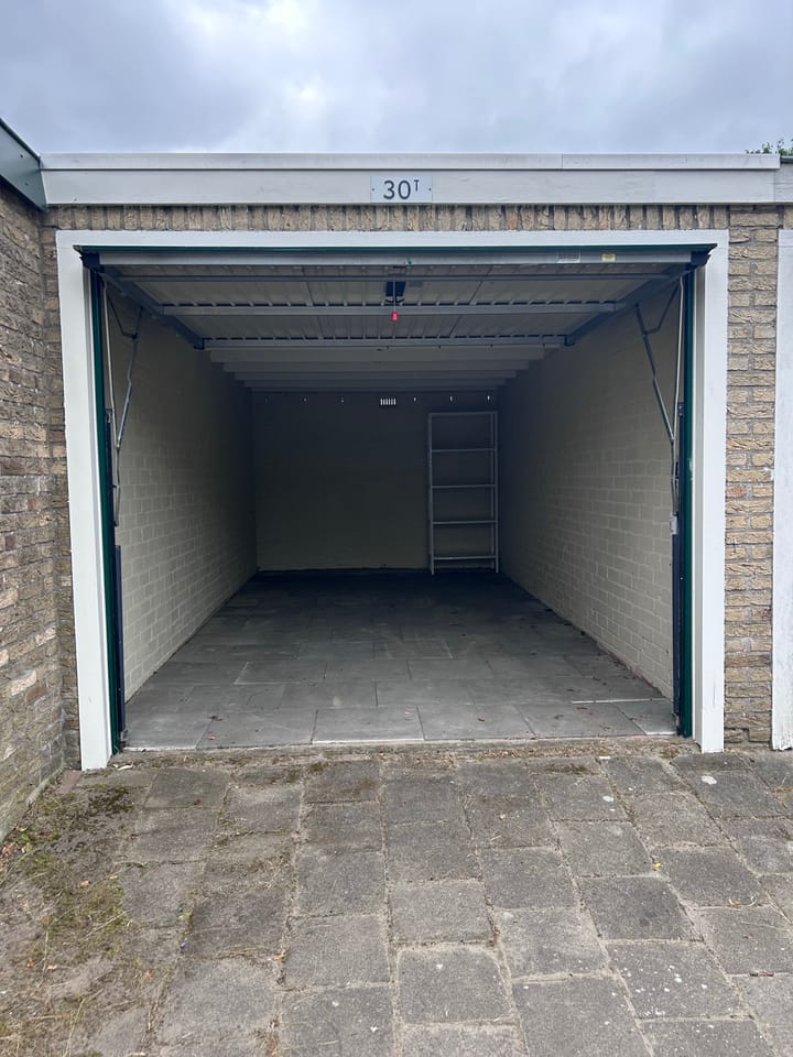 Photo 2 of Anthonie van Dijcklaan 30-T