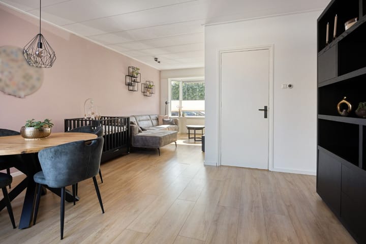 Foto 12 van Prins Bernhardstraat 12