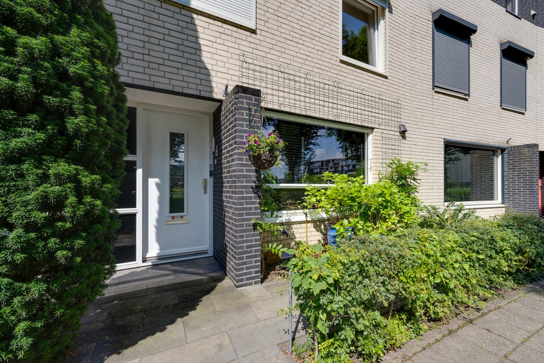 Photo 11 of Vrijheidsplantsoen 6