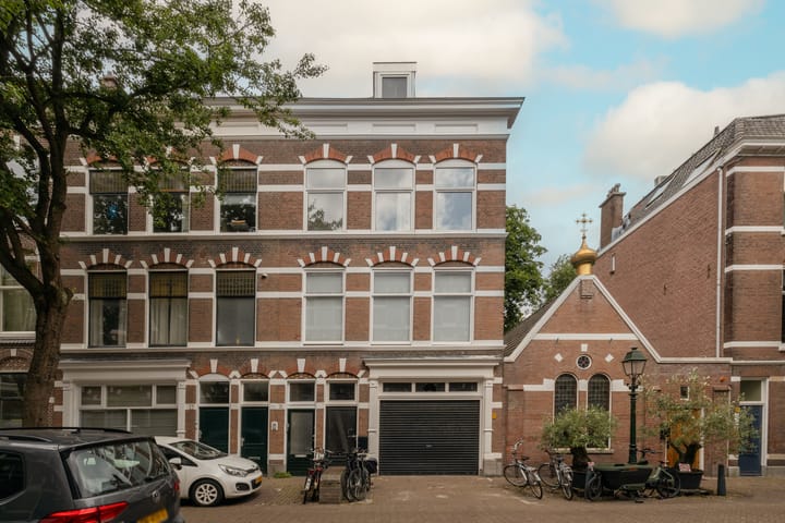 Foto 1 van Obrechtstraat 13-A