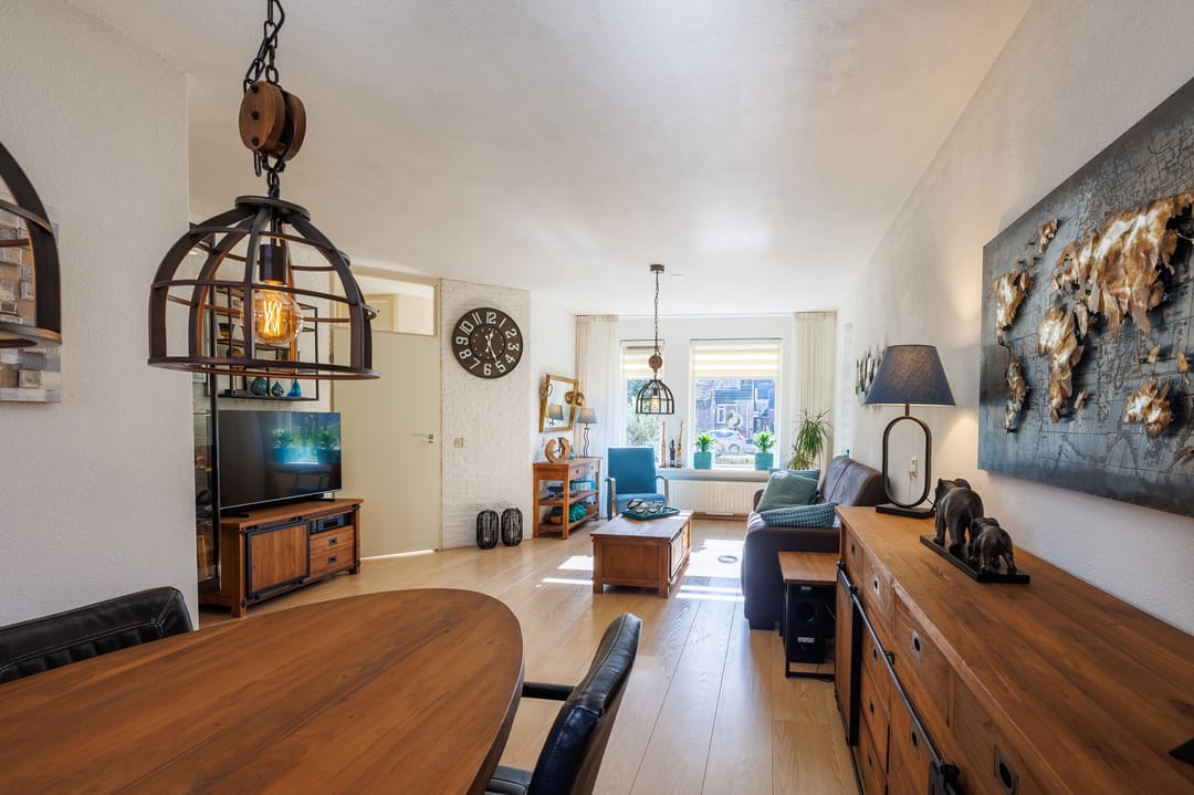 Photo 8 of Albert Cuypstraat 1