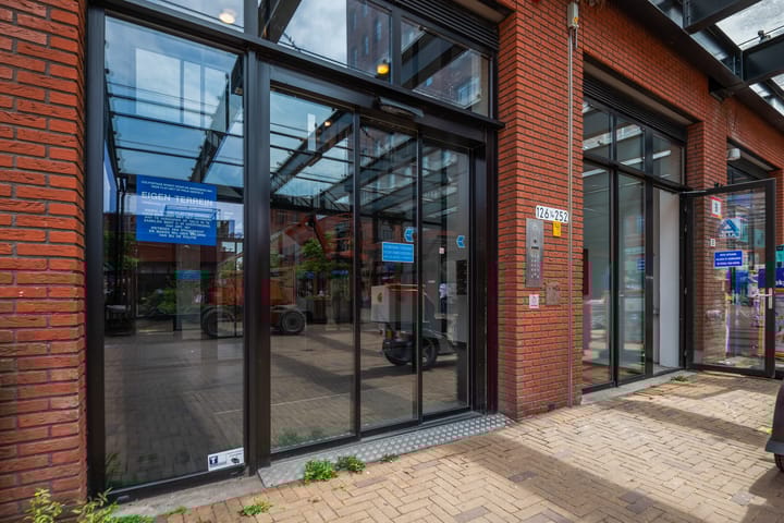 Foto 5 van Simon Carmiggelthof 226