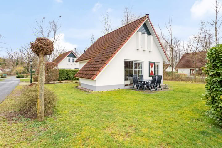 Foto 3 van Zwembadweg 2-W44