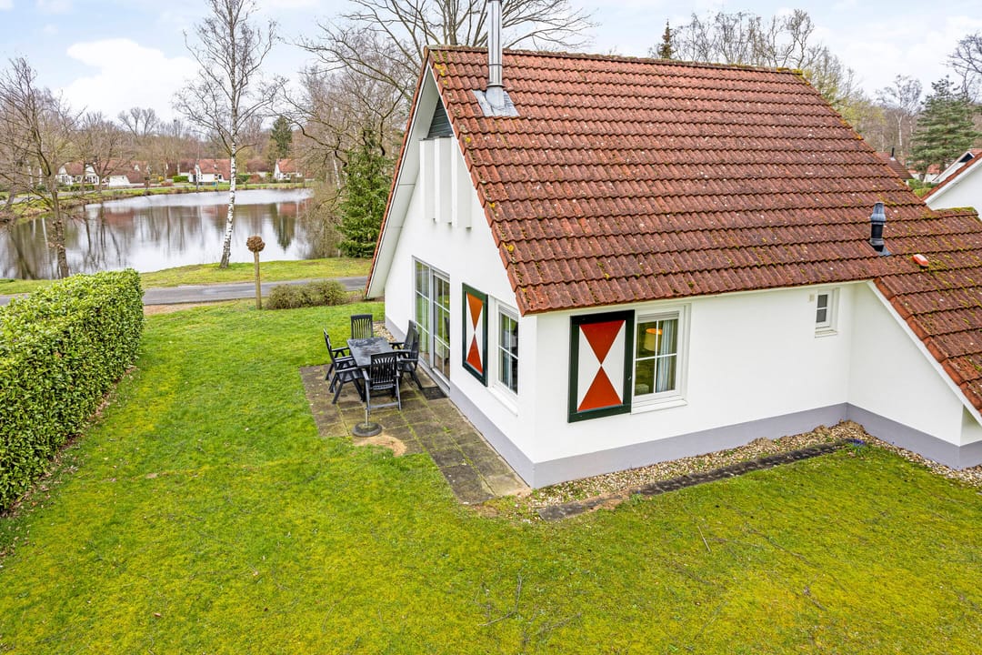 Foto 1 van Zwembadweg 2-W44