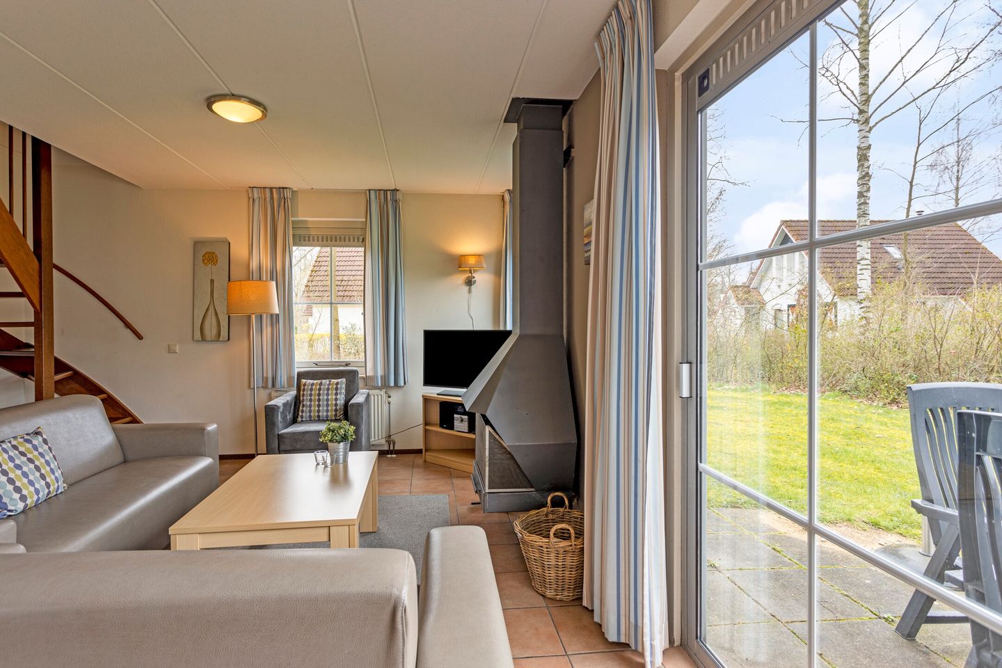 Foto 10 van Zwembadweg 2-W44