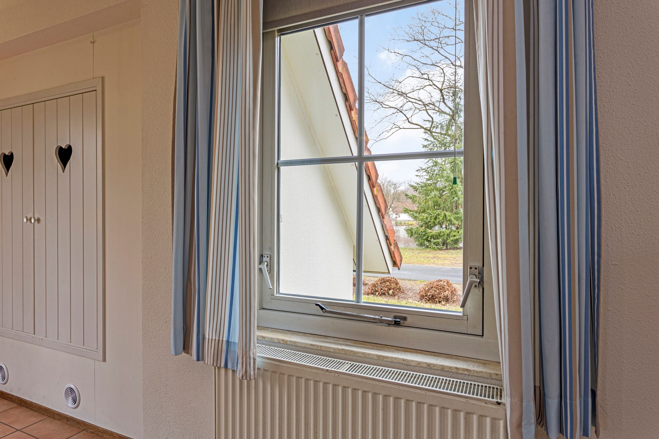 Foto 12 van Zwembadweg 2-W44